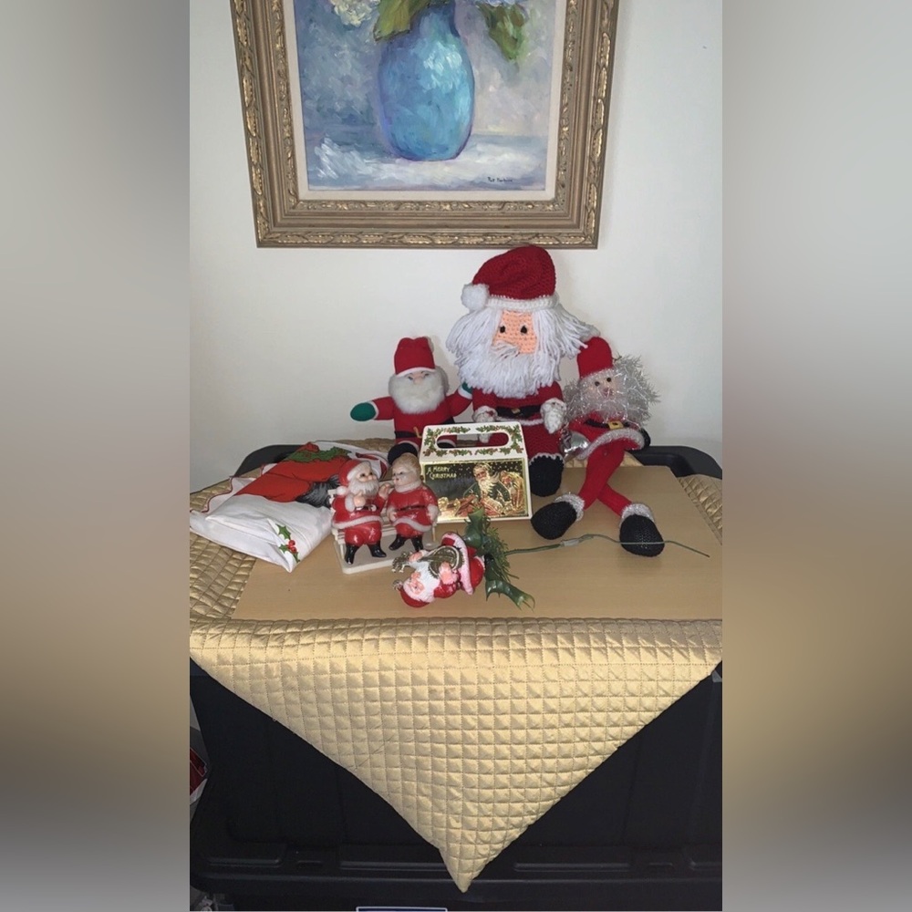 Santa Clause Christmas Lot 7 pieces some are vintage